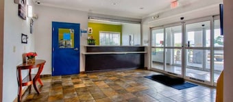 2 Full Beds with Kitchenette Non - Smoking