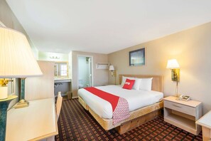 Room - King Bed | Non Smoking (Seneca Falls NY)