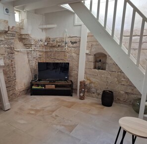 Interior - Vrbo Property (Troyes)