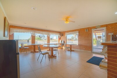 Weslaco TX|2 Full Bed