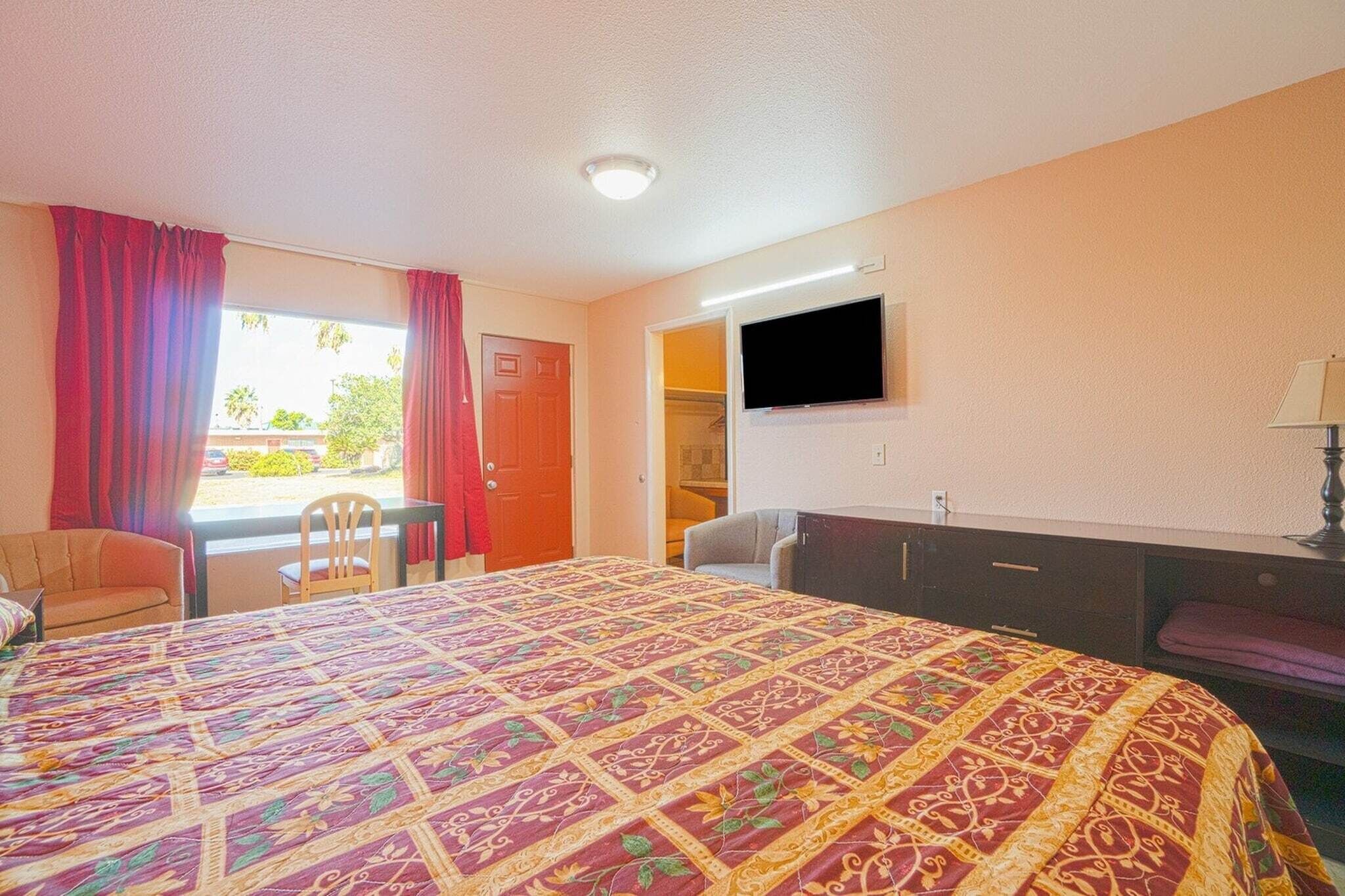 1 bedroom, iron/ironing board