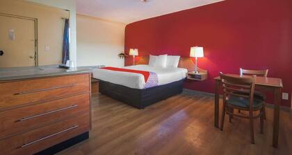 North Lima OH|King Bed|Smoking