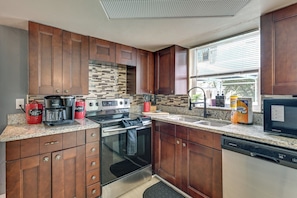Coffee/tea maker, fridge, microwave, stovetop - Private Pool! Port Richey Home Near Coast & Trails (Port Richey)