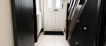 2Bd House for Families and Contractors
