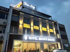 Exterior - Mohali Hotel Shanti Sagar (Sahibzada Ajit Singh Nagar)