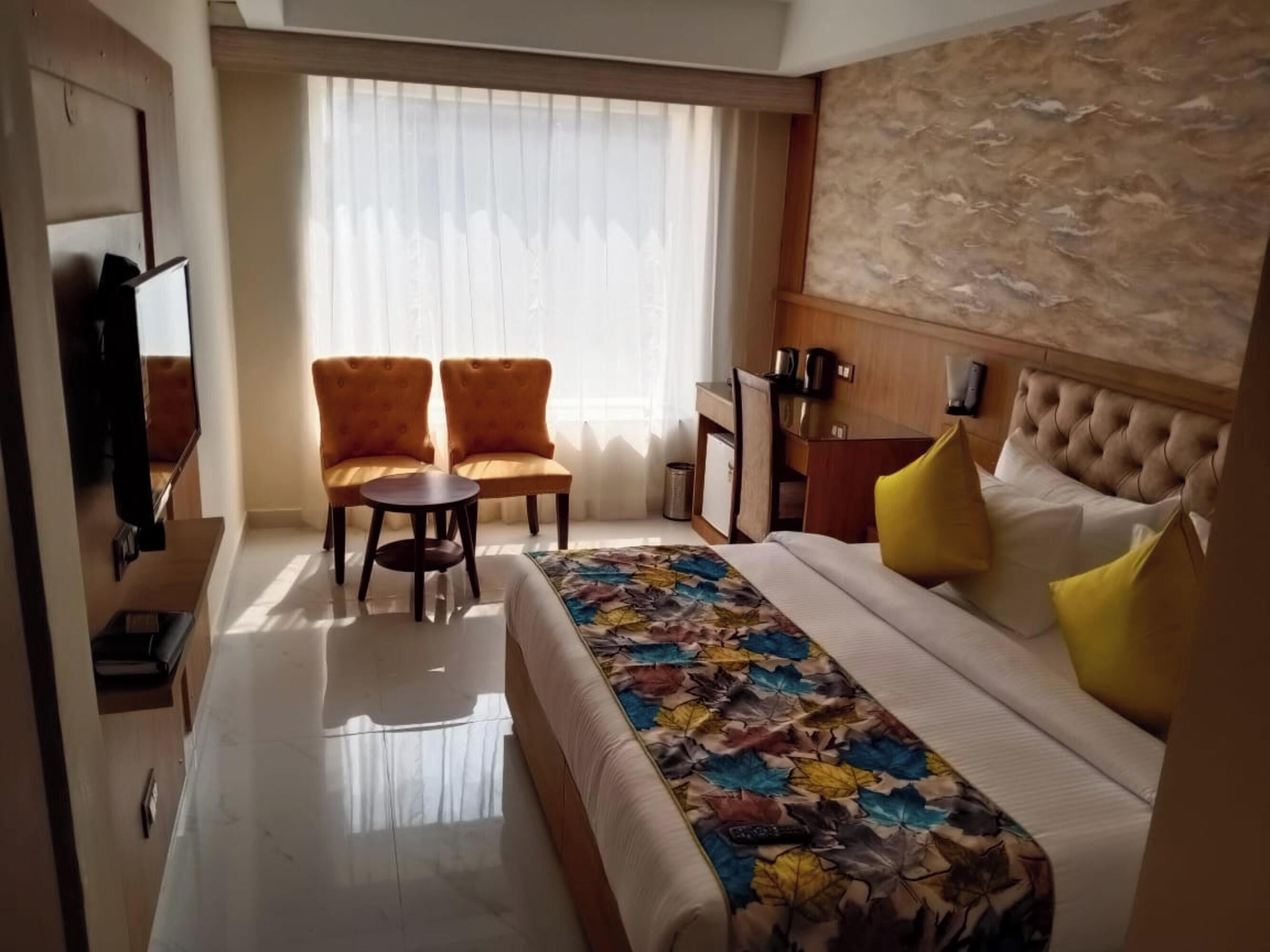 Executive Double Room, City View | Desk, free WiFi