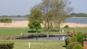 Golf - Apartment 'WE2 Wasserblick' with Sea View, Balcony and Wi-Fi (Mellenthin)