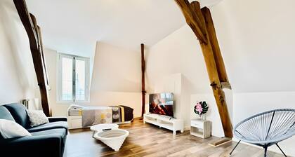 Villa Sénone – Group Getaway in the Heart of Sens
