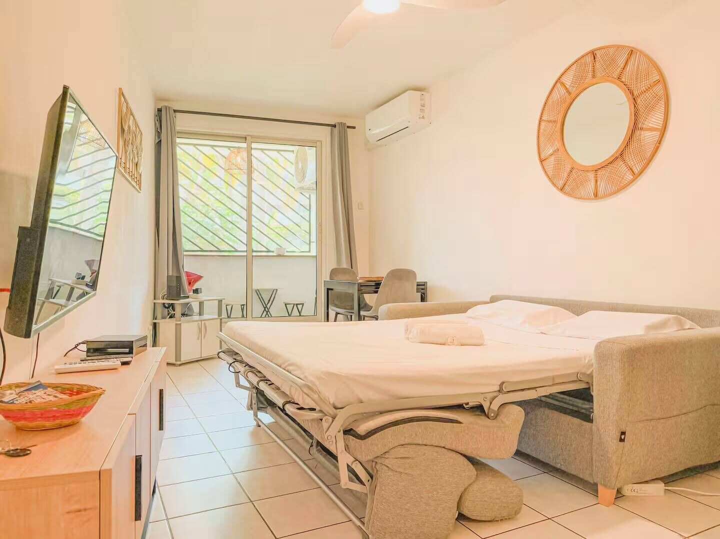 1 bedroom, iron/ironing board, WiFi, bed sheets