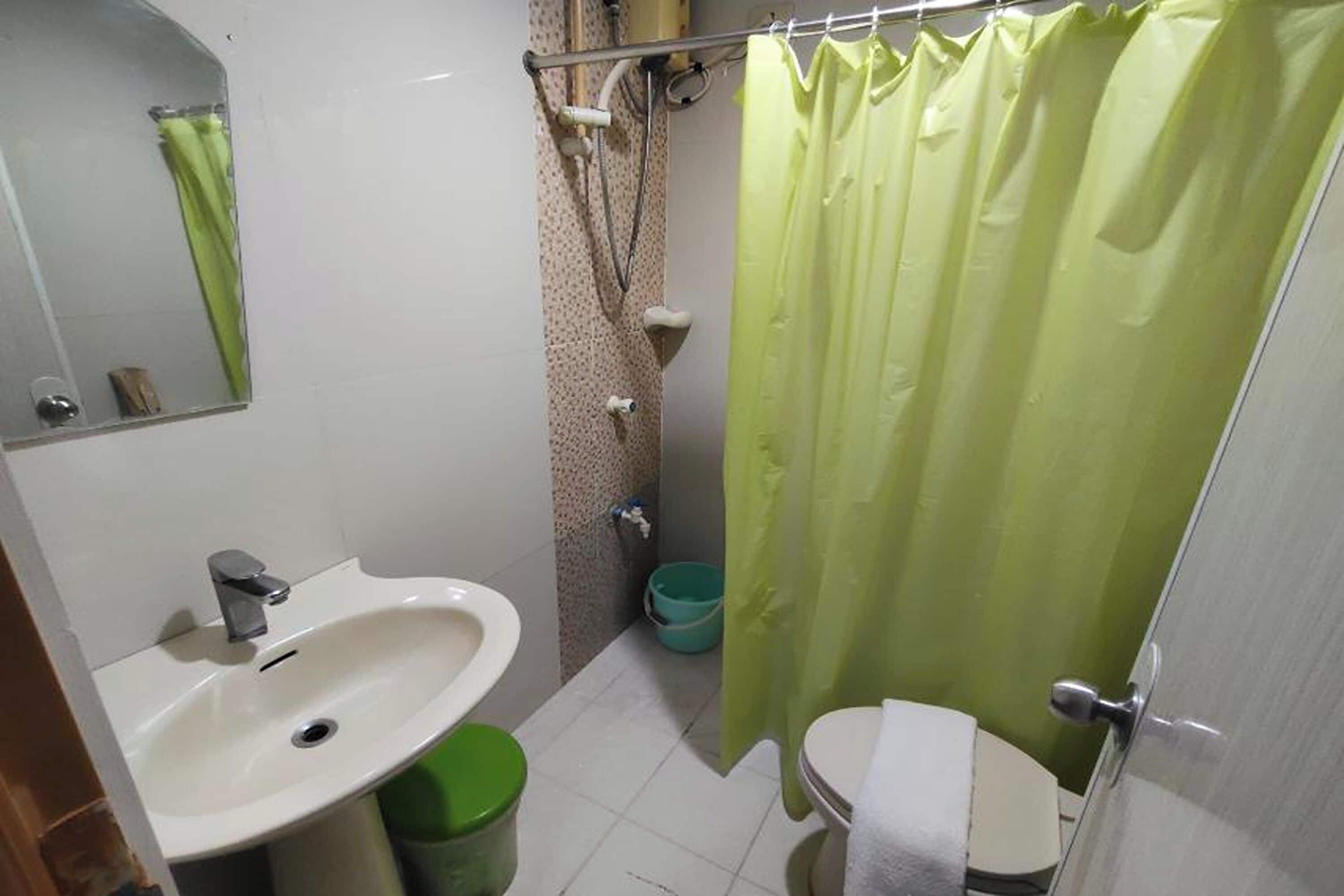  Deluxe Family with Balcony & Ocean View | Salle de bain