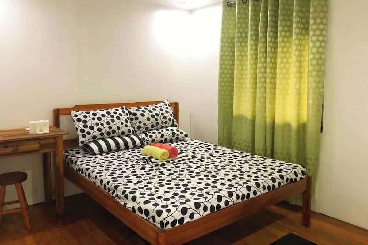 Doppelzimmer, Terrasse | Schreibtisch, kostenloses WLAN
