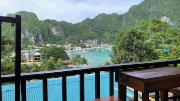 Quarto casal, terraço | Escrivaninha, Wi-Fi de cortesia