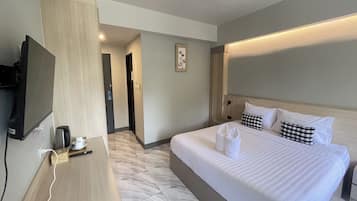 Minibar, desk, free WiFi, bed sheets