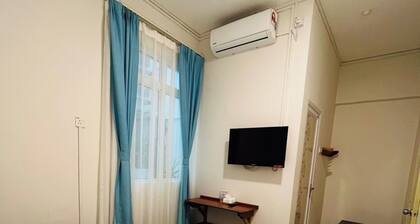 Alexis Kt Roomstay