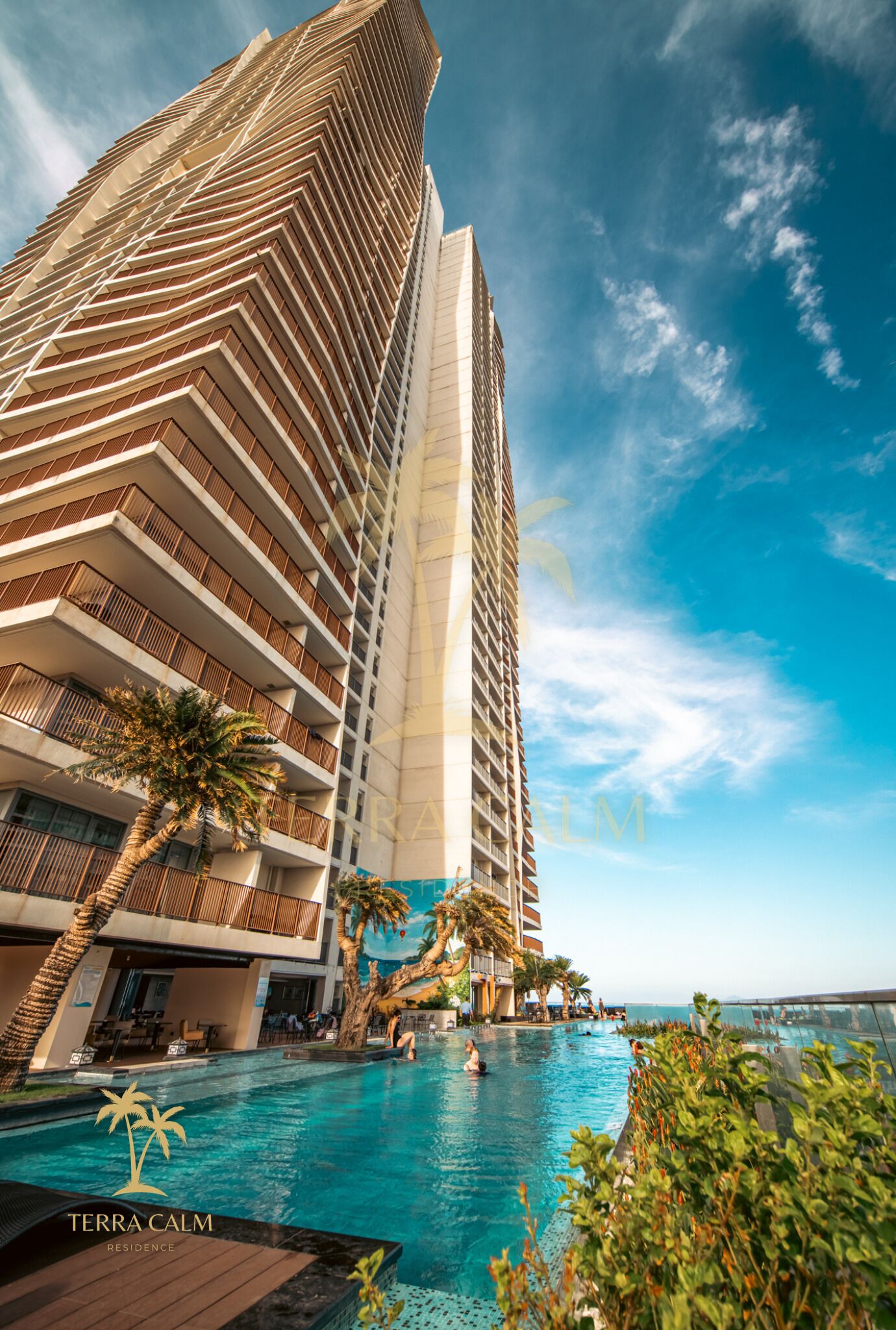 Apartemen, pemandangan laut | Kolam renang | Kolam renang outdoor