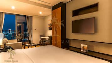 Apartemen, pemandangan laut | Meja kerja, ruang kerja ramah laptop, dan Wi-Fi gratis