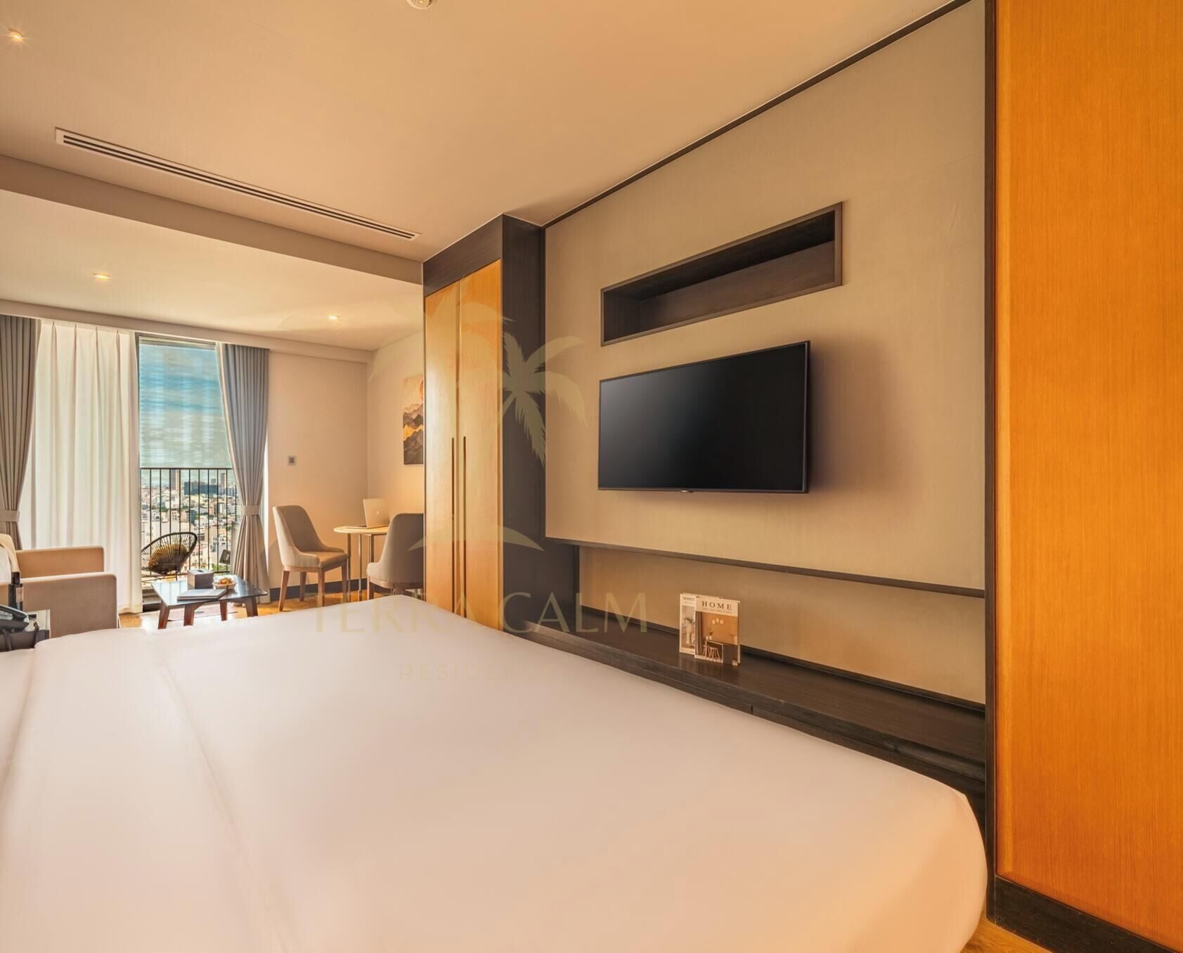 Studio, Partial Ocean View | Minibar, desk, laptop workspace, WiFi (free)