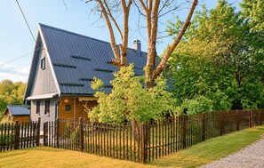 Exterior - 3 bedroom cozy home in Otes (Otes)