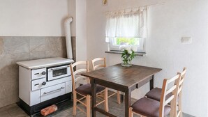 Luokittelematon kuva, 4 kautta 23, painike