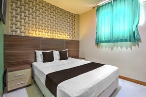 Escrivaninha, Wi-Fi de cortesia, roupa de cama