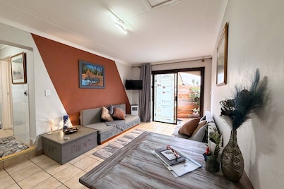 Serene 1-bedroom Apartment in Plettenberg Bay - Guinea's Nest