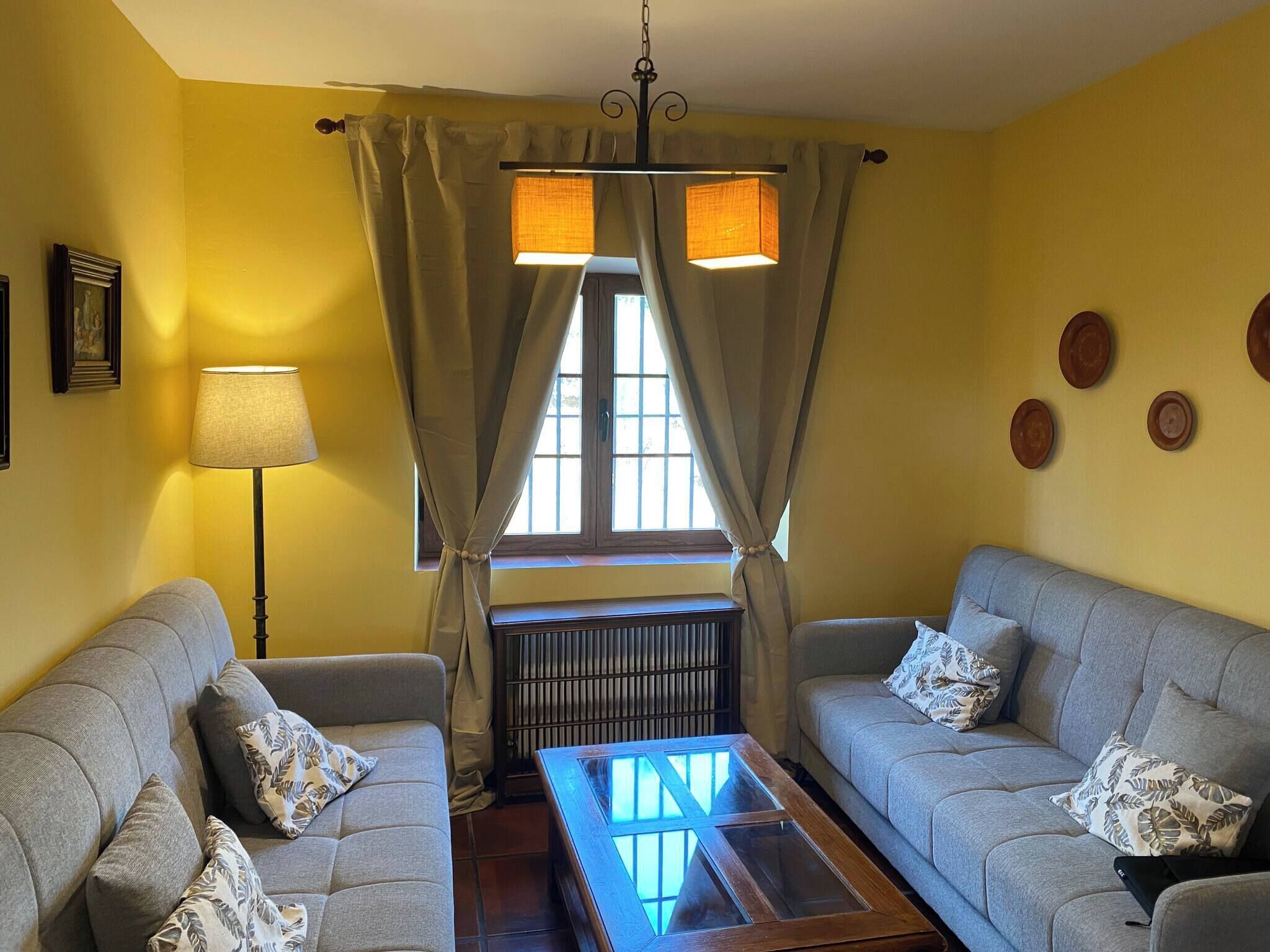 House, 4 Bedrooms, Private Pool | Living room
