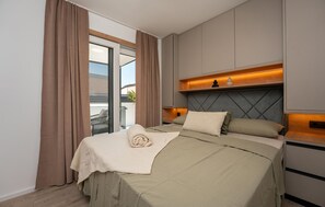 Iron/ironing board, free WiFi - Luxurious home in Biograd (Biograd)