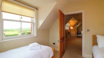 4 bedrooms, free WiFi, individually decorated, individually furnished
