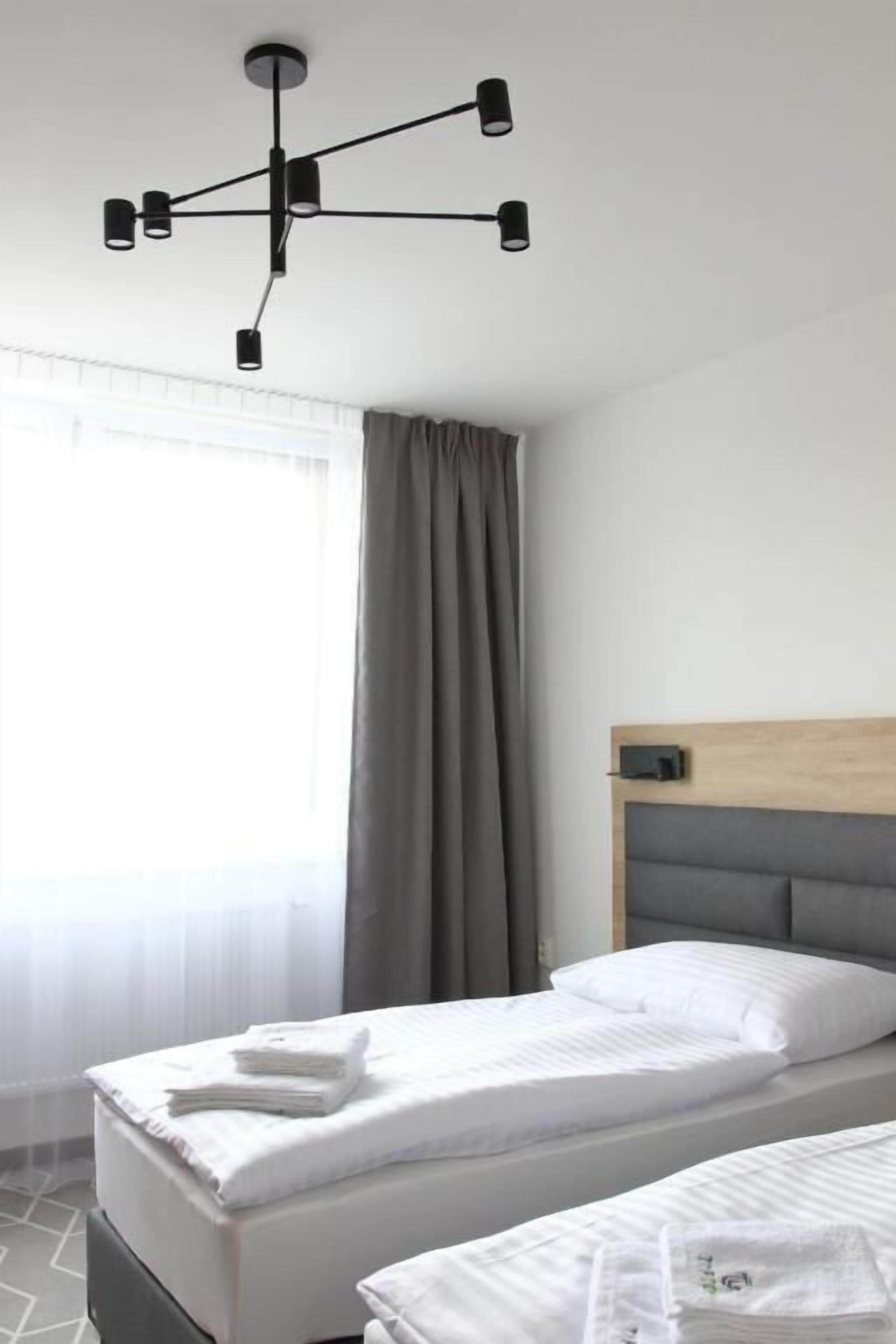 Deluxe Double or Twin Room, City View | In-room safe, soundproofing, WiFi (free)