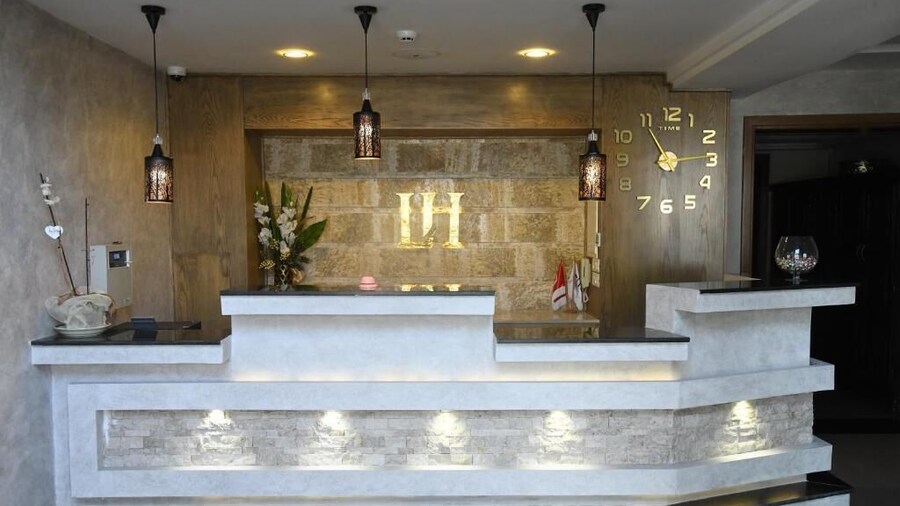 HOTEL LARIMAR