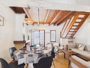 Interior - 50m to beach, stay for 5 with garden & bbq (Rivedoux-Plage)