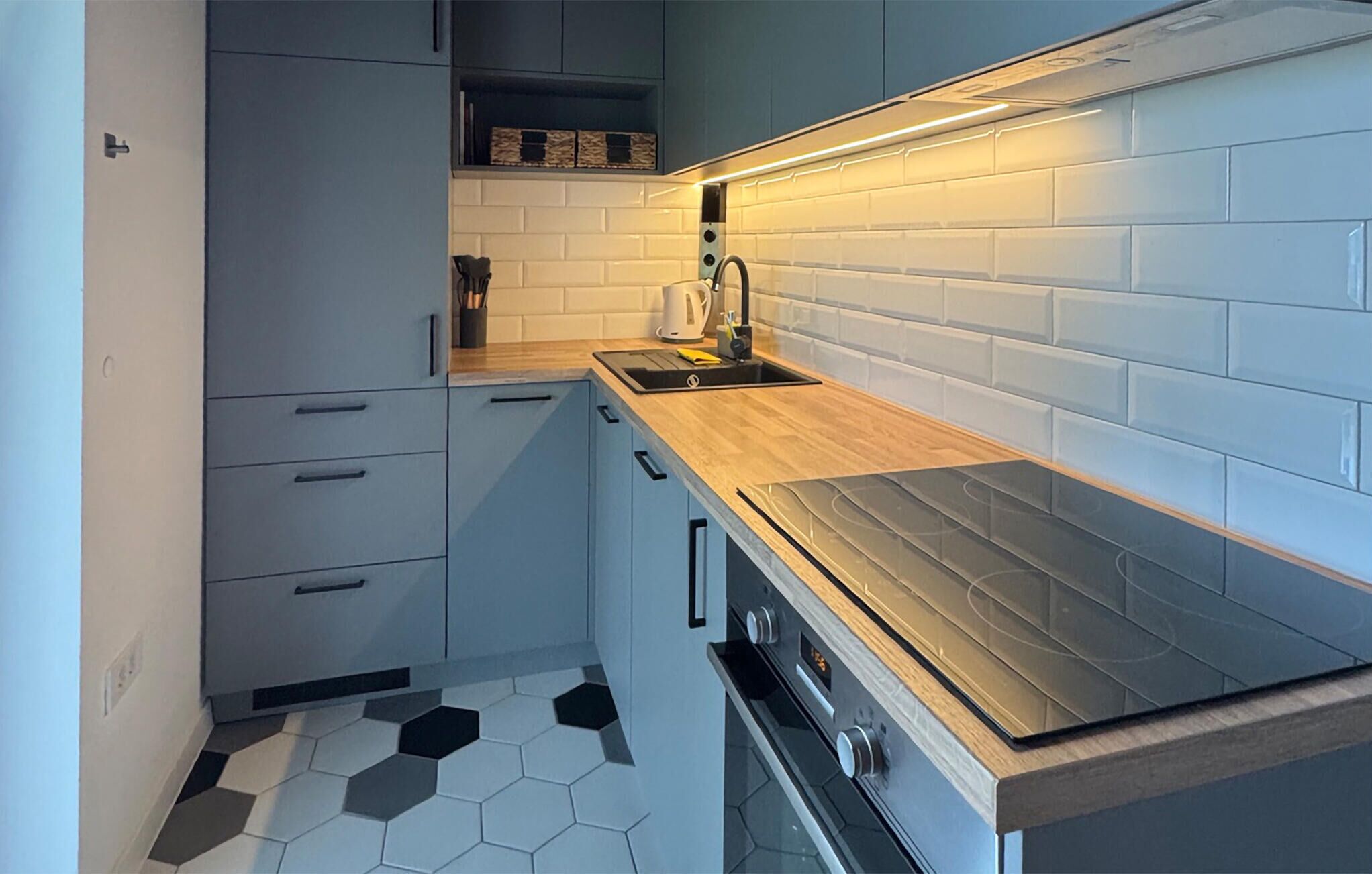 Refrigerador y utensilios de cocina 