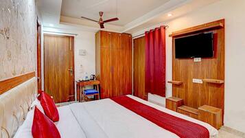 Desk, bed sheets