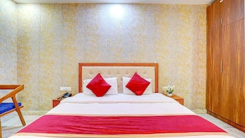 Desk, bed sheets