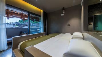 Quarto duplo superior, vista para a cidade | Cortinas blackout, quartos à prova de som, Wi-Fi de cortesia
