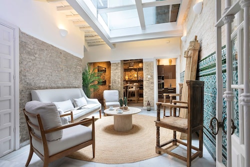 Stylish House With Terrace. Casa del Buen Viaje