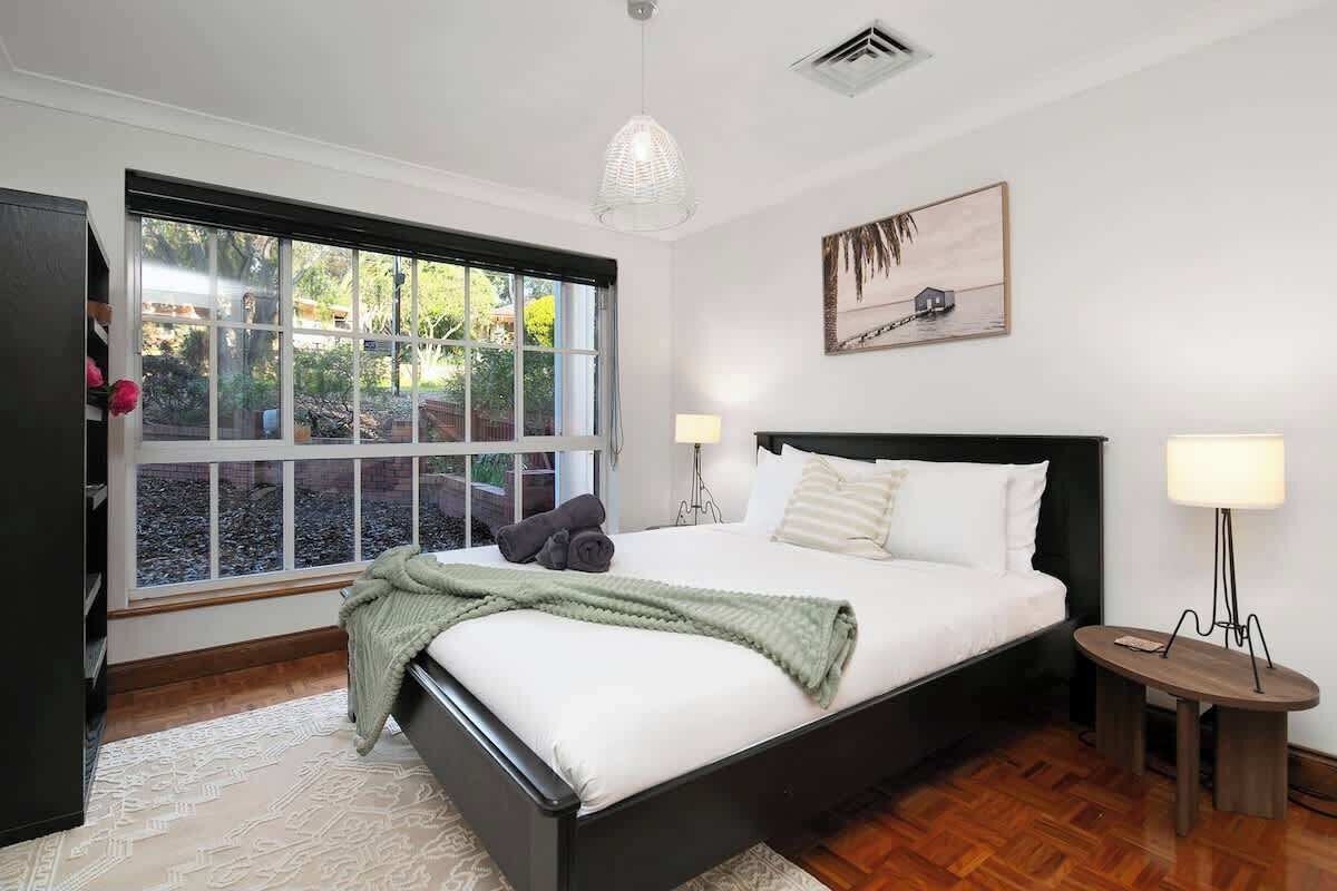5 bedrooms, iron/ironing board, travel cot, WiFi