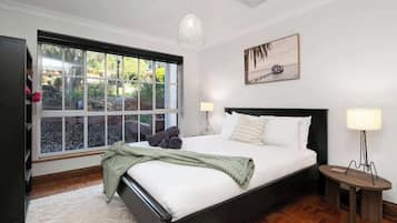5 bedrooms, iron/ironing board, travel cot, WiFi