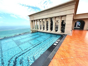 Outdoor pool - Diamond Suite The Hill Phu Quoc (An Thoi)