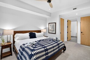 Room - Ski-In/Ski-Out + Sonos | Walk to Gondola + Dining | Electric Pass Lodge (Snowmass Village)