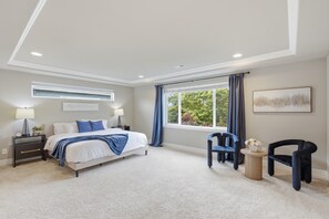 5 chambres, fer et planche à repasser, Wi-Fi, draps fournis