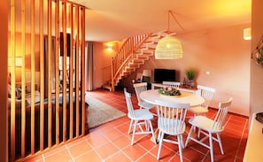 Dining - Beachfront vacation rental with a private terrace - Bakenberg Vacation Village, Rental A28 (Dranske)