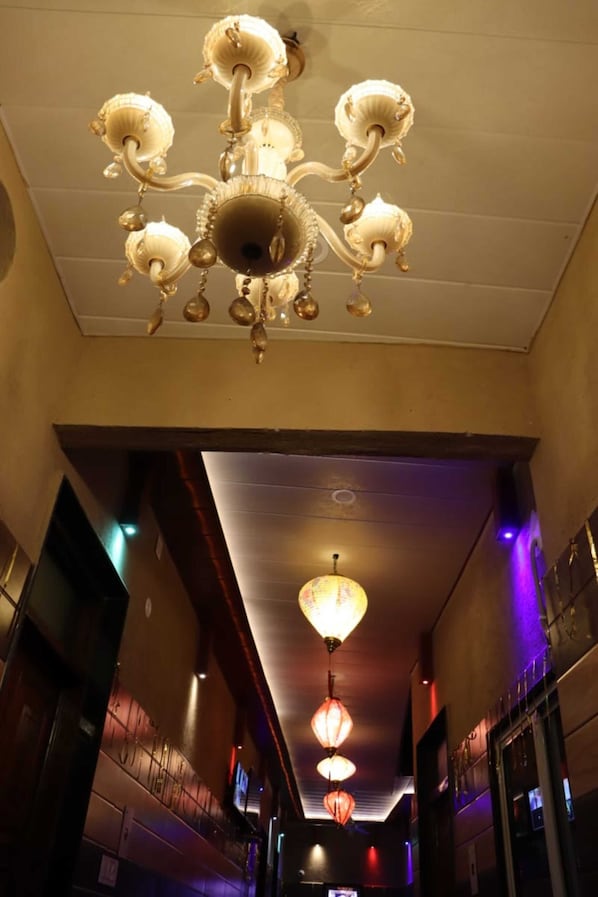Interior - Tirupati Bhawan (Vrindavan)