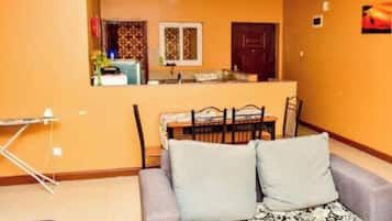 Deluxe Apartment | Living area