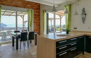 Interior - 2 bedroom stunning home in Imperia (Imperia)