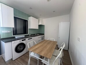 Dining - Holiday Home 'Vila Salero 7' with Shared Pool, Wi-Fi and Air Conditioning (Moncarapacho)