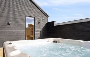 Outdoor spa tub - Amazing home in Idestrup with sauna (Idestrup)
