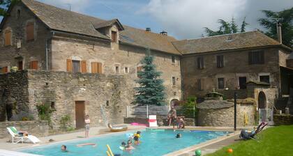 Chambre d’hôtes « La Paille » avec vue montagne, piscine partagée et Wi-Fi