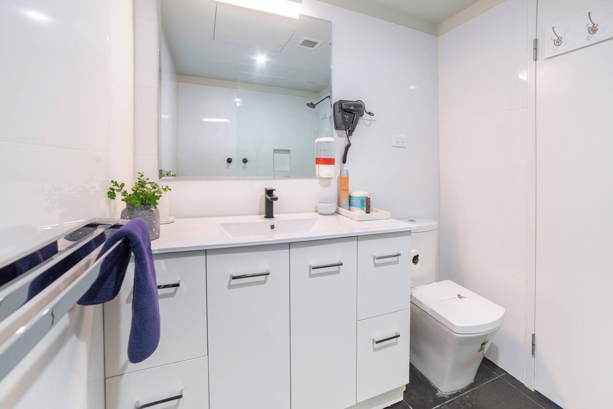 Room, 1 Bedroom, Accessible | Bathroom
