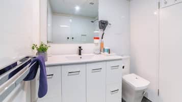Room, 1 Bedroom, Accessible | Bathroom